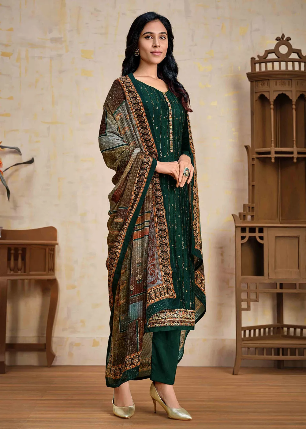Green Chinnon Pant Style Wedding Ceremony Suit