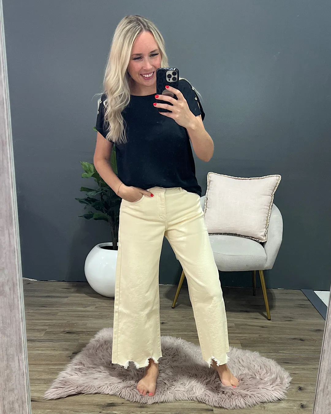 Shannon Ecru Non-Distressed Wide-Leg Cropped Jeans by KanCan