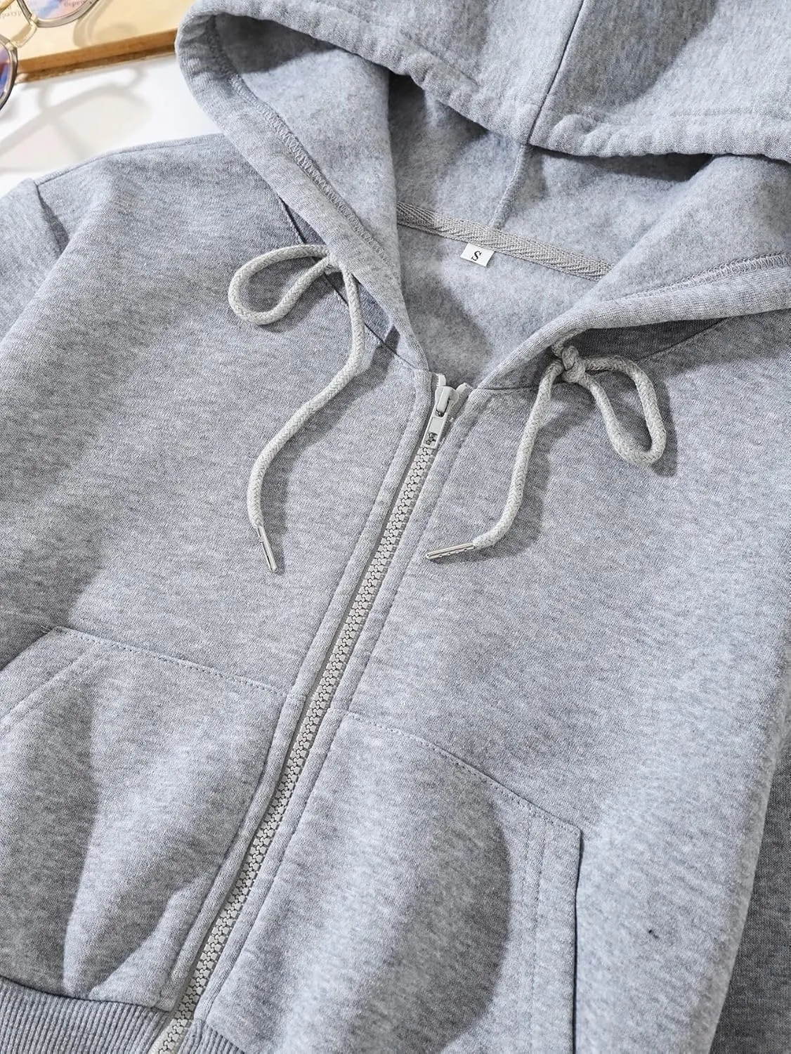 LOFAAC Women Fleece Full Zip Up Cropped Hoodie Sweatshirt 90s Long Sleeve Drawstring Hooded Crop Jacket Top with Pockets