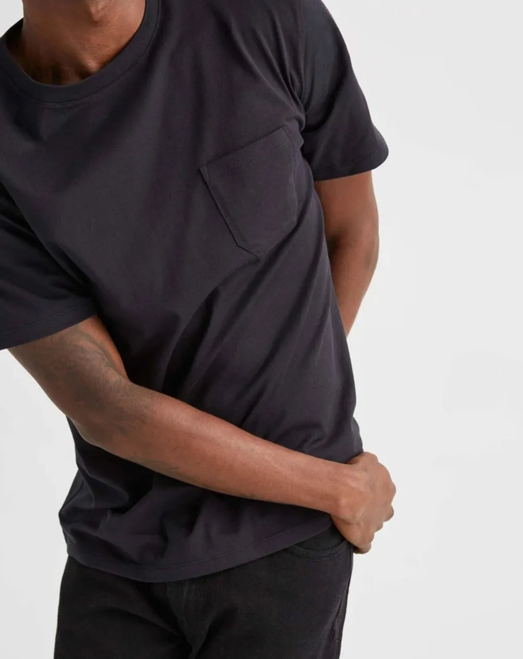 Richer Poorer S/S Pocket Tee Black