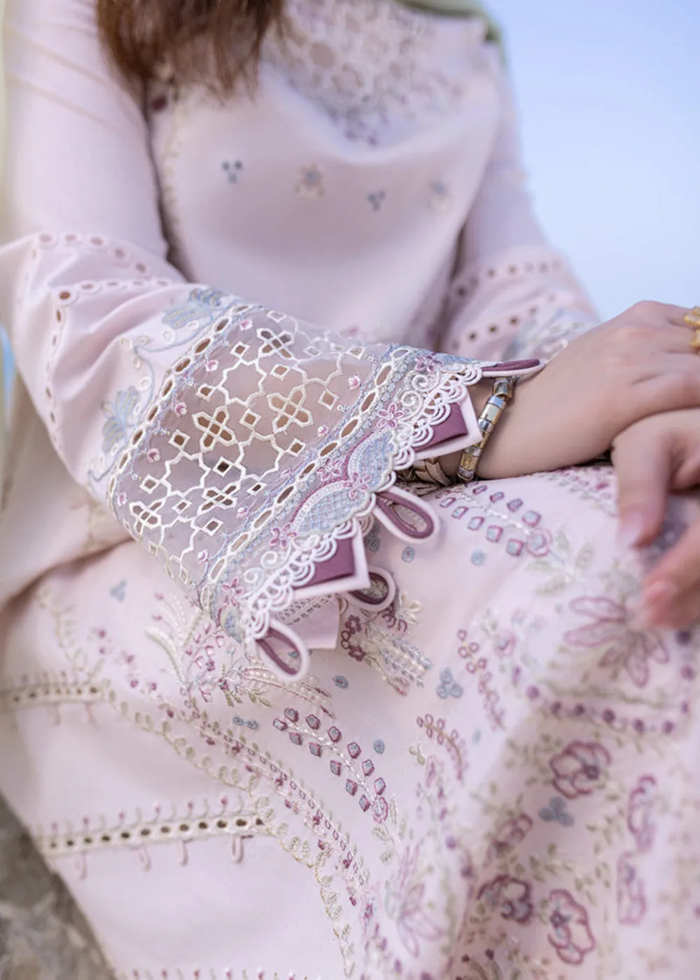 Sahil Kinare Luxury Lawn '24 by Qalamkar | FP-08 NIA