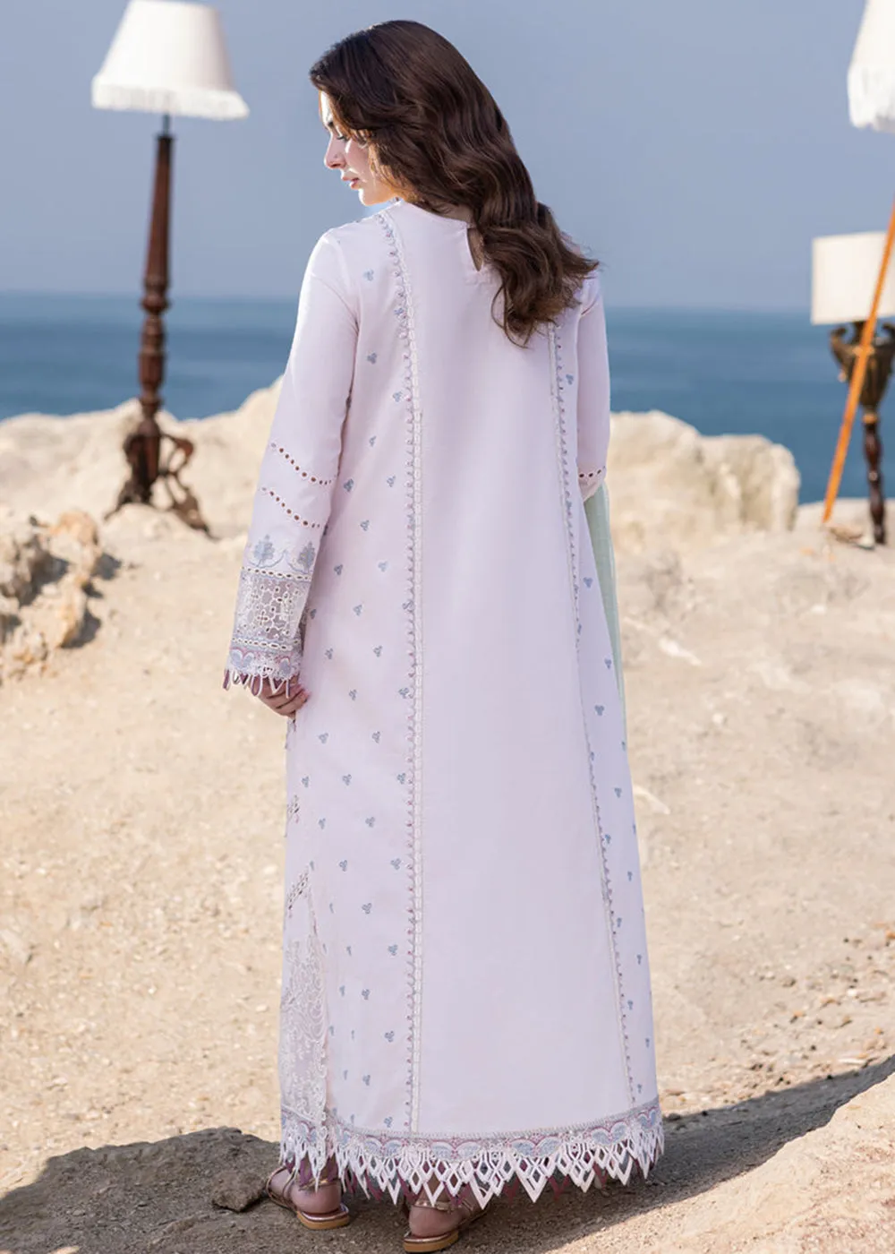 Sahil Kinare Luxury Lawn '24 by Qalamkar | FP-08 NIA