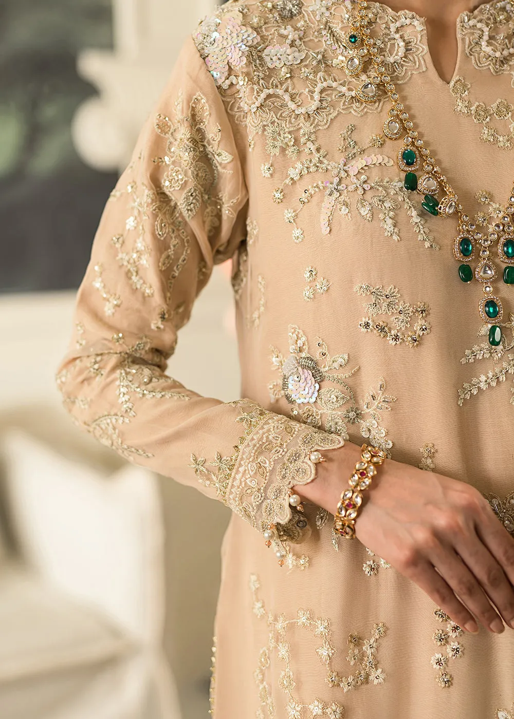 Suave Luxury Formals '24 by Emaan Adeel | Aruna