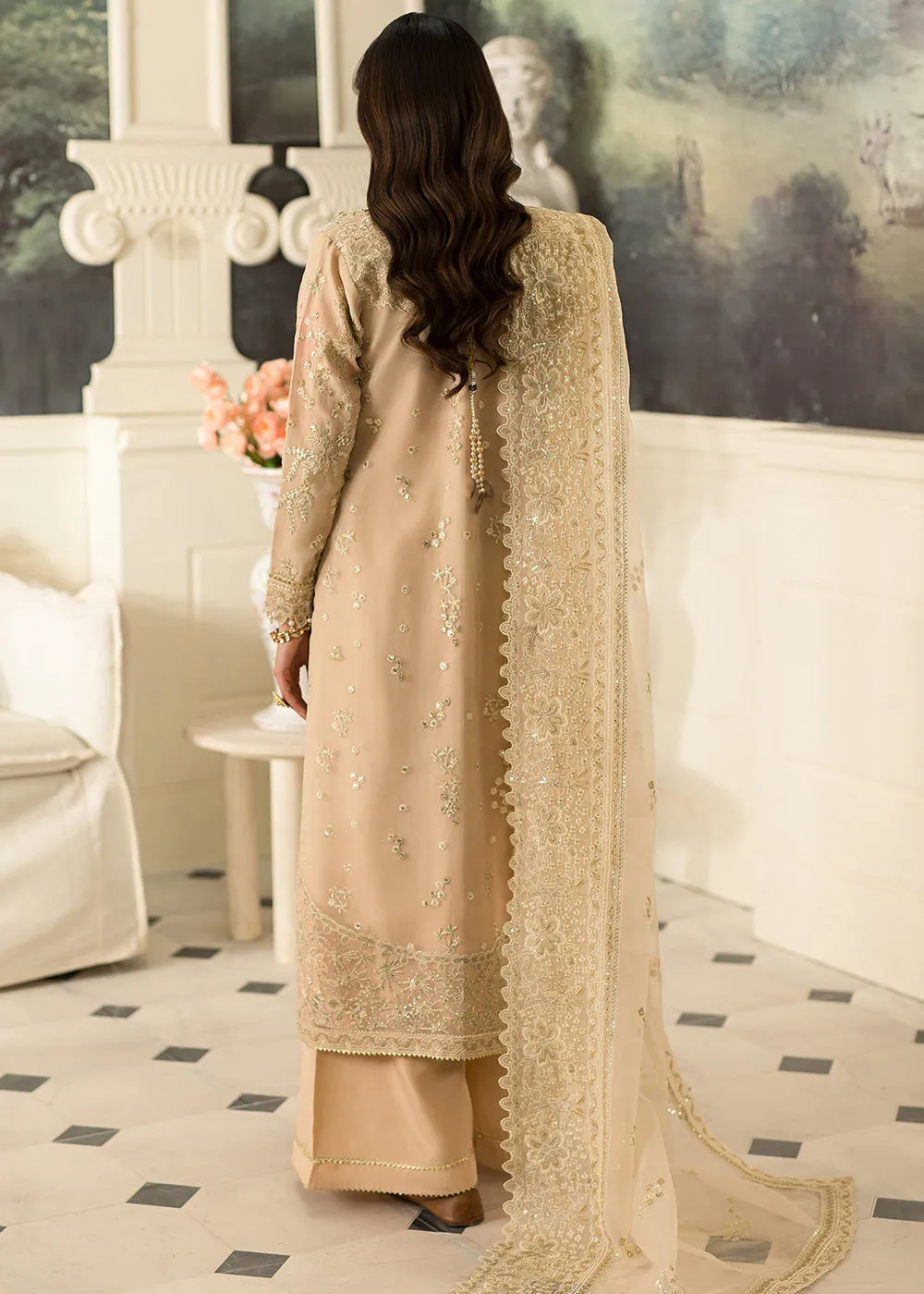 Suave Luxury Formals '24 by Emaan Adeel | Aruna
